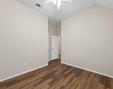 5012 Geranium Court - Photo Thumbnail 23