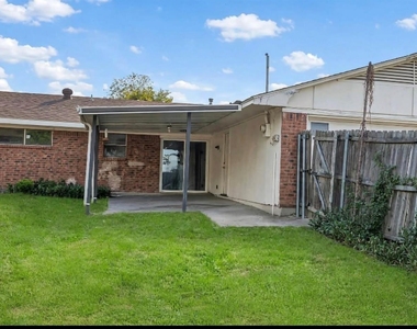 2324 Fulton Drive - Photo Thumbnail 18
