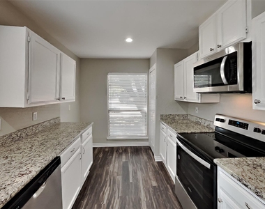 6560 Chinaberry Trail - Photo Thumbnail 4