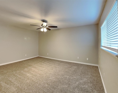 5905 Cedar Lane - Photo Thumbnail 6