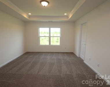 2748 Trinity Street - Photo Thumbnail 7