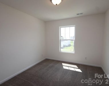 2748 Trinity Street - Photo Thumbnail 11