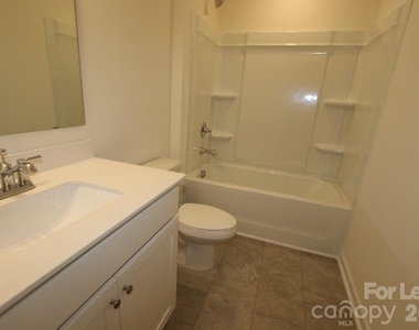 2748 Trinity Street - Photo Thumbnail 13
