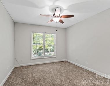 7832 Chapel Creek Drive - Photo Thumbnail 24