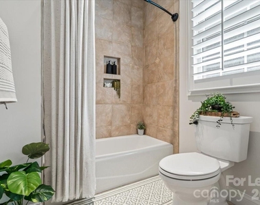 7832 Chapel Creek Drive - Photo Thumbnail 25