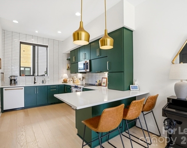 3301 Spencer Street - Photo Thumbnail 10