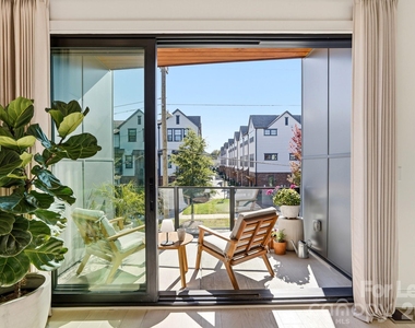 3301 Spencer Street - Photo Thumbnail 18