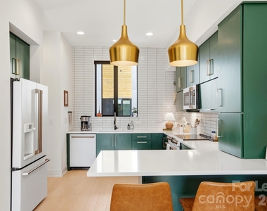 3301 Spencer Street - Photo Thumbnail 14