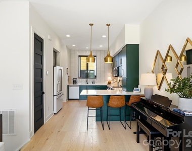 3301 Spencer Street - Photo Thumbnail 15