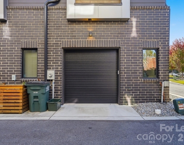 3301 Spencer Street - Photo Thumbnail 38