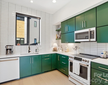 3301 Spencer Street - Photo Thumbnail 11