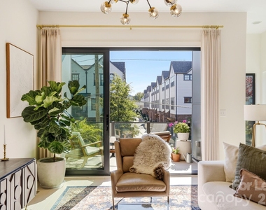 3301 Spencer Street - Photo Thumbnail 17