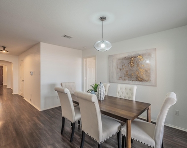 10541 Rising Knoll Lane - Photo Thumbnail 12