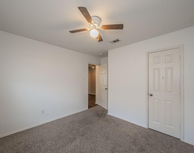10541 Rising Knoll Lane - Photo Thumbnail 20