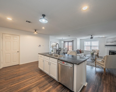 10541 Rising Knoll Lane - Photo Thumbnail 6