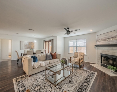 10541 Rising Knoll Lane - Photo Thumbnail 9