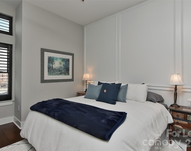 2401 Euclid Avenue - Photo Thumbnail 17