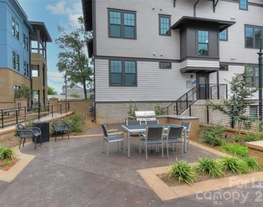 2401 Euclid Avenue - Photo Thumbnail 29