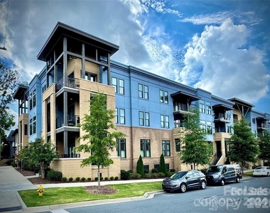 2401 Euclid Avenue - Photo Thumbnail 2