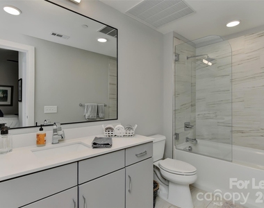 2401 Euclid Avenue - Photo Thumbnail 16
