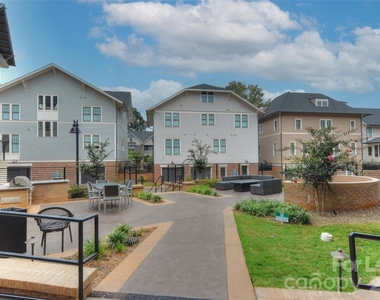 2401 Euclid Avenue - Photo Thumbnail 27