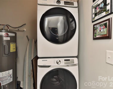 2401 Euclid Avenue - Photo Thumbnail 20