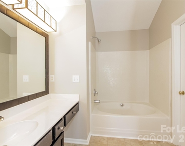 7215 Duchamp Drive - Photo Thumbnail 12