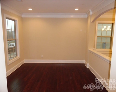 117 Elmrich Court - Photo Thumbnail 1
