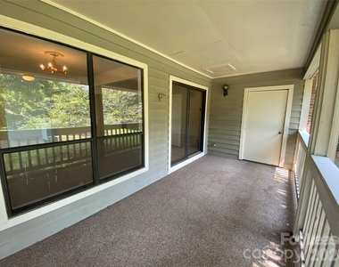 7962 Greenside Court - Photo Thumbnail 26