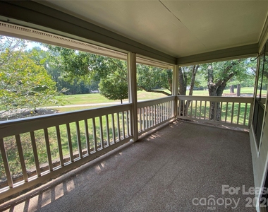 7962 Greenside Court - Photo Thumbnail 27