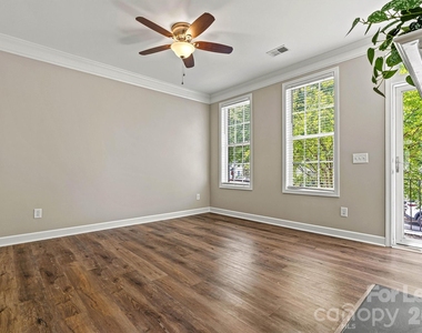 110 Dime Lane - Photo Thumbnail 5