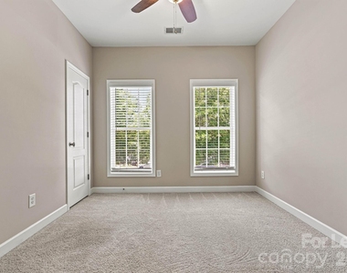 110 Dime Lane - Photo Thumbnail 19