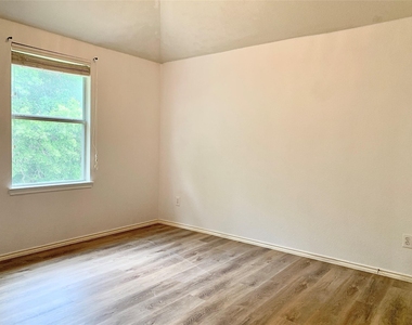 1136 Golden Eagle Court - Photo Thumbnail 23