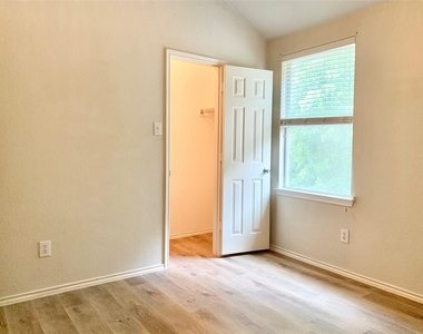 1136 Golden Eagle Court - Photo Thumbnail 22