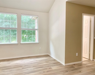 1136 Golden Eagle Court - Photo Thumbnail 21