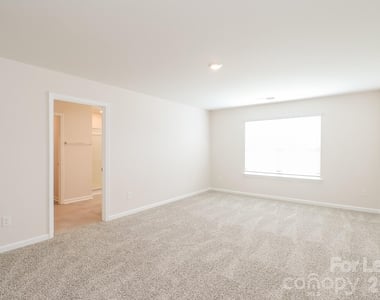 132 Scotsway Court - Photo Thumbnail 8