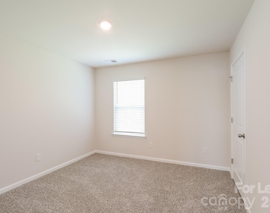 132 Scotsway Court - Photo Thumbnail 14