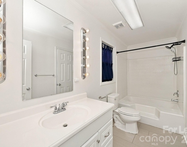 513 Weathers Creek Road - Photo Thumbnail 8