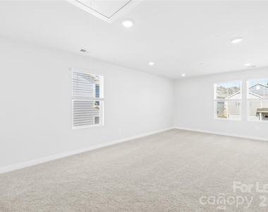 525 Mountain View Drive - Photo Thumbnail 9