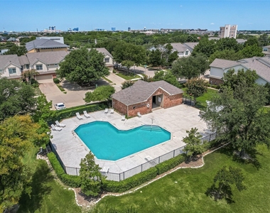 4541 Woodsboro Lane - Photo Thumbnail 16