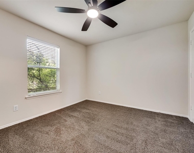 4541 Woodsboro Lane - Photo Thumbnail 6