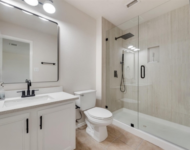 4541 Woodsboro Lane - Photo Thumbnail 10