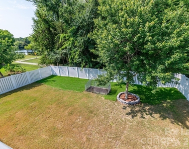 8212 Ruby Valley Road - Photo Thumbnail 15