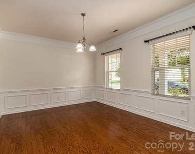 8212 Ruby Valley Road - Photo Thumbnail 17