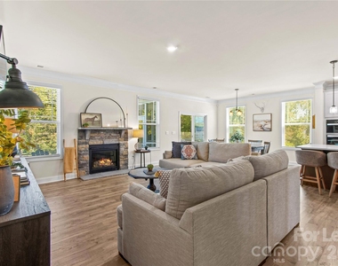 6196 Sylvan Drive - Photo Thumbnail 4