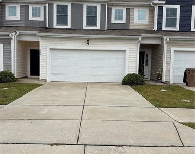 505 Stephen Foster Way - Photo Thumbnail 3