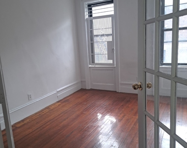 188 Claremont Avenue - Photo Thumbnail 7