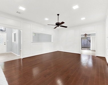 4109 Whippoorwill Lane - Photo Thumbnail 8
