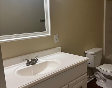 1328 Reid Street - Photo Thumbnail 7
