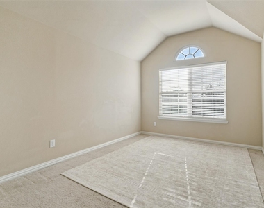 1429 Wellesley Drive - Photo Thumbnail 20